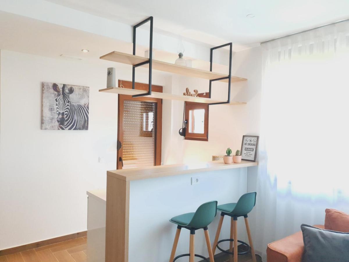 Lacasa Apartments & Restaurant 울친 외부 사진
