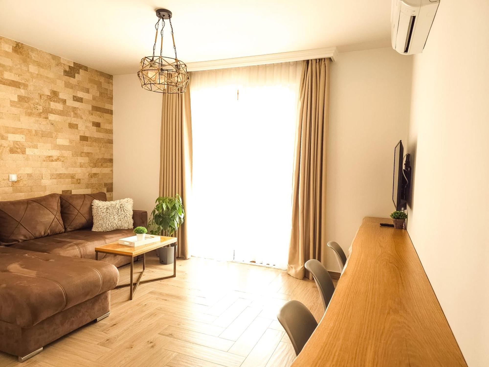 Lacasa Apartments & Restaurant 울친 외부 사진